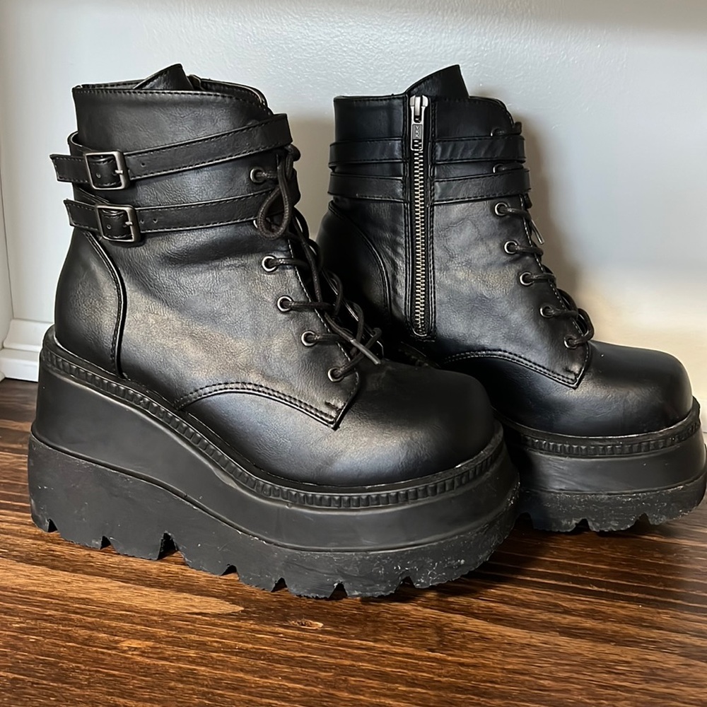 Demonia Matte Black Shaker-52 Lace Up Platform Boots, Women’s Size 9